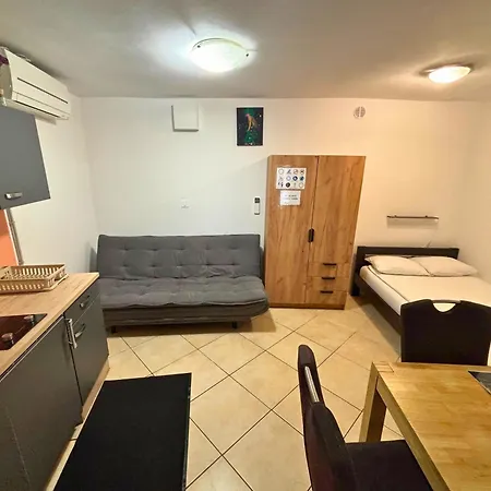 Apartma Piranesa - Budget